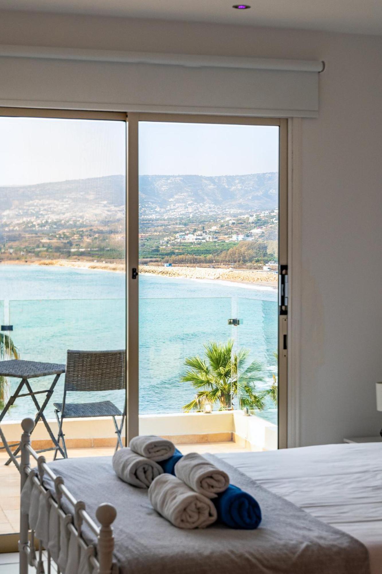 Beach Front Villa Mer Blu By Ezoria Villas Κόλπος των Κοραλλιών Εξωτερικό φωτογραφία
